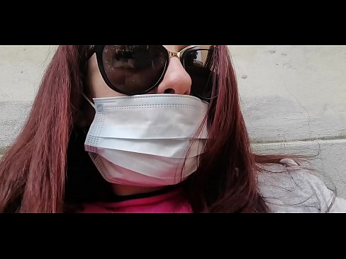❤️ Nikoletta qo'shnisidan qasos oladi va garajida siydi (Maxsus Covid19 Italiya karantini) ☑ Super pornoda bizda