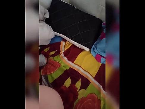 ❤️ Mening xonadoshim uyda yolg'iz qoladi, chunki eri ta'tilga ketadi va men uni sikish va eshagini sut bilan to'ldirish imkoniyatidan foydalanaman ☑ Super pornoda bizda